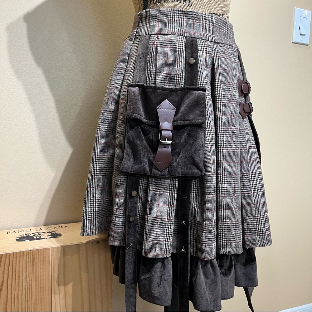 Brown Plaid Steampunk Buckle Asymmetric Utility Skirt - Picture 5 of 12